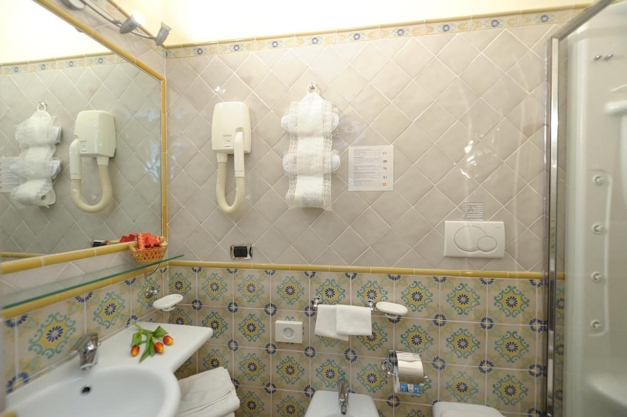 Amalfi Old Square Room & Apartments エクステリア 写真