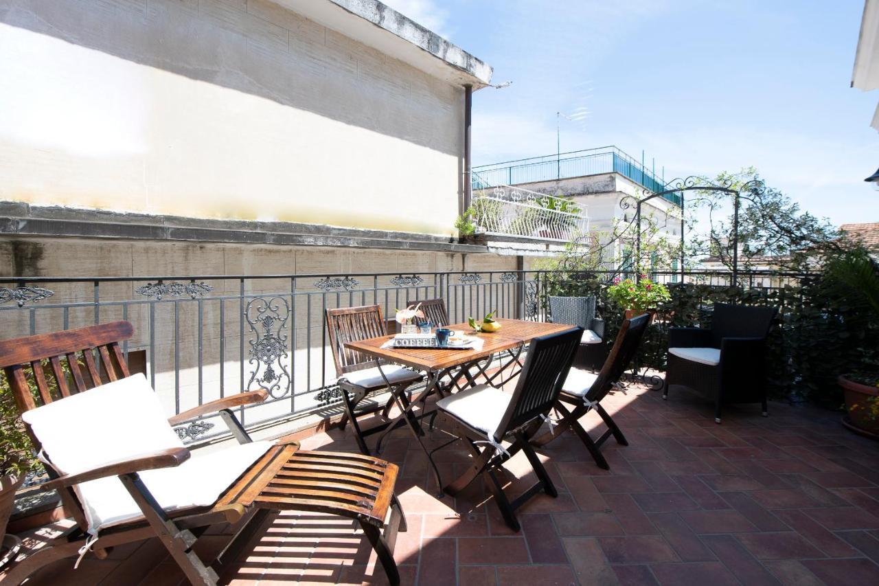 Amalfi Old Square Room & Apartments エクステリア 写真
