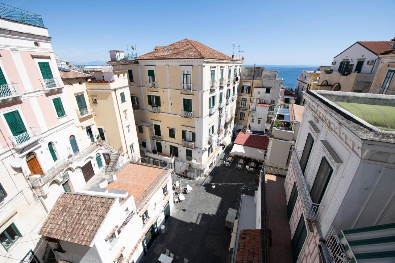 Amalfi Old Square Room & Apartments エクステリア 写真