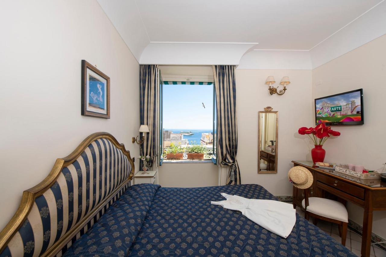 Amalfi Old Square Room & Apartments エクステリア 写真