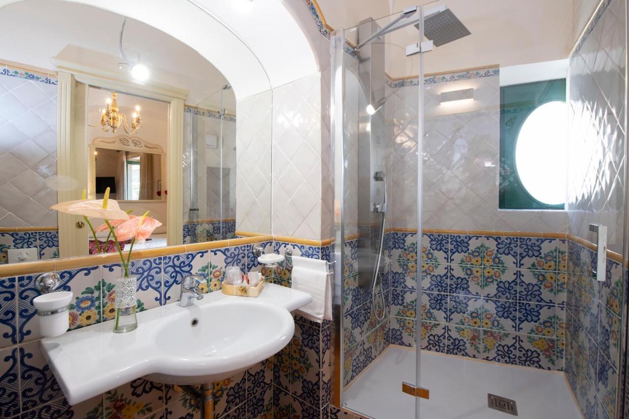 Amalfi Old Square Room & Apartments エクステリア 写真