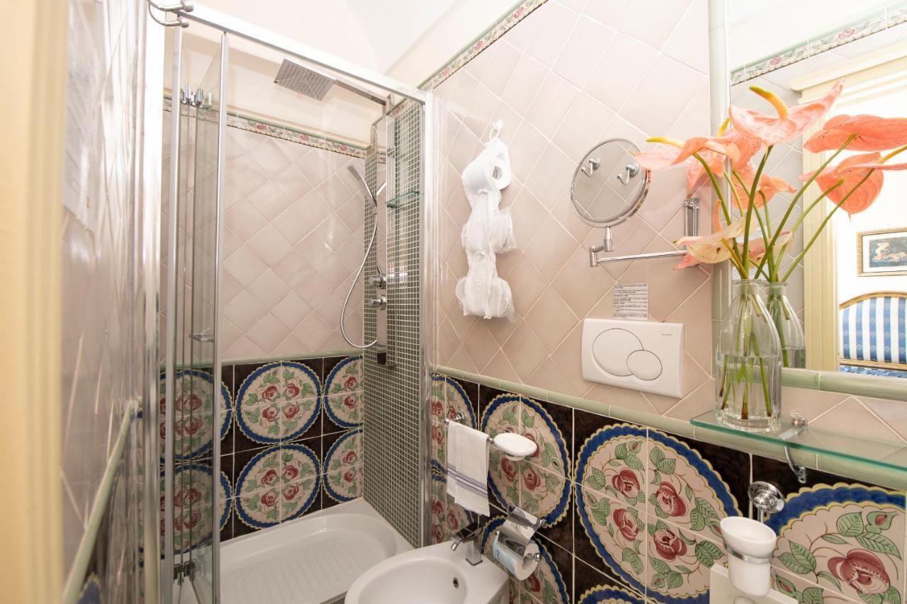 Amalfi Old Square Room & Apartments エクステリア 写真