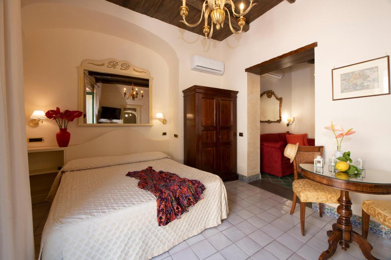Amalfi Old Square Room & Apartments エクステリア 写真