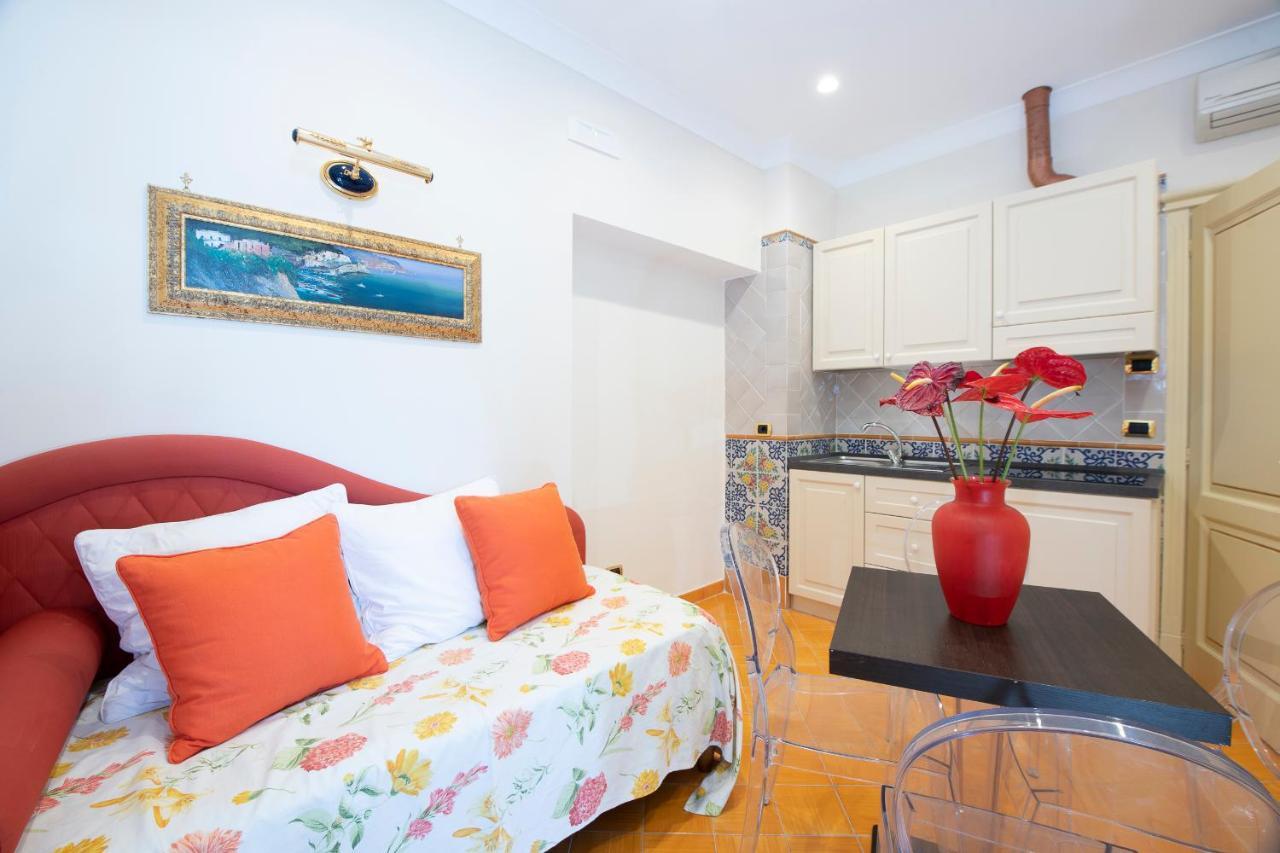Amalfi Old Square Room & Apartments エクステリア 写真