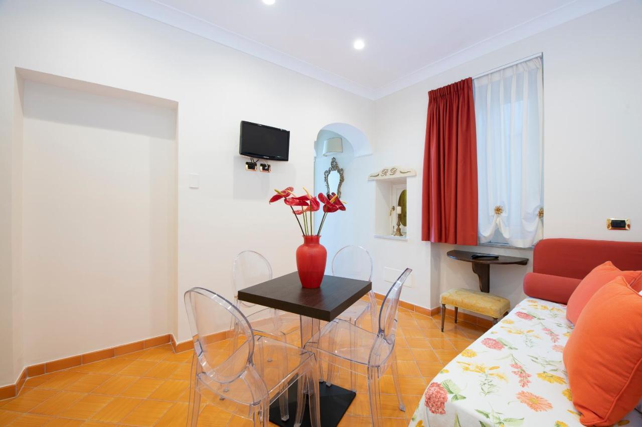 Amalfi Old Square Room & Apartments エクステリア 写真