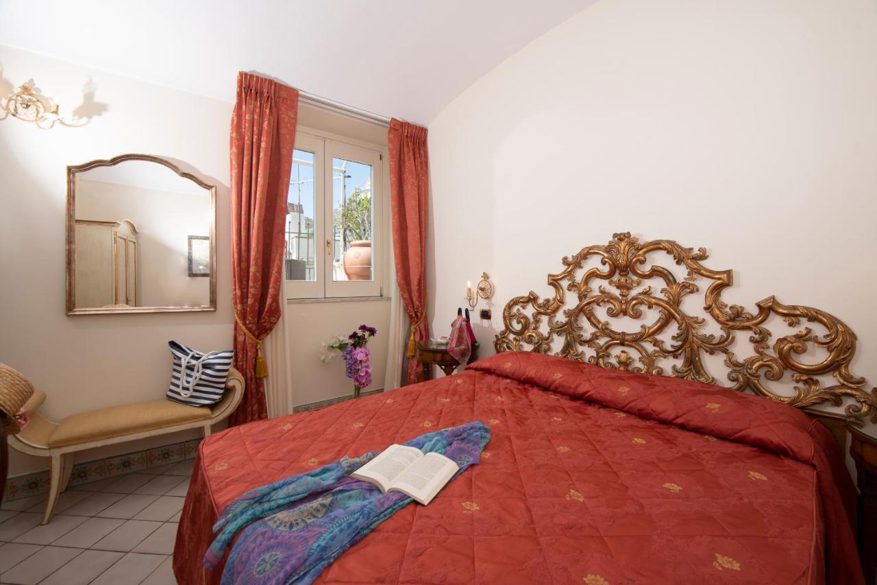 Amalfi Old Square Room & Apartments エクステリア 写真